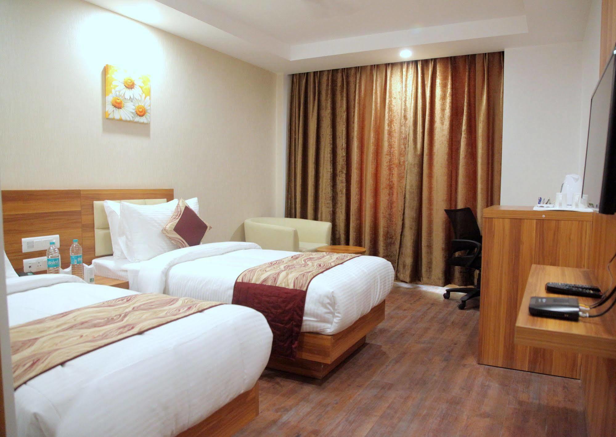 Hotel Le Roi Jammu - Near Jammu Railway Station Exteriér fotografie