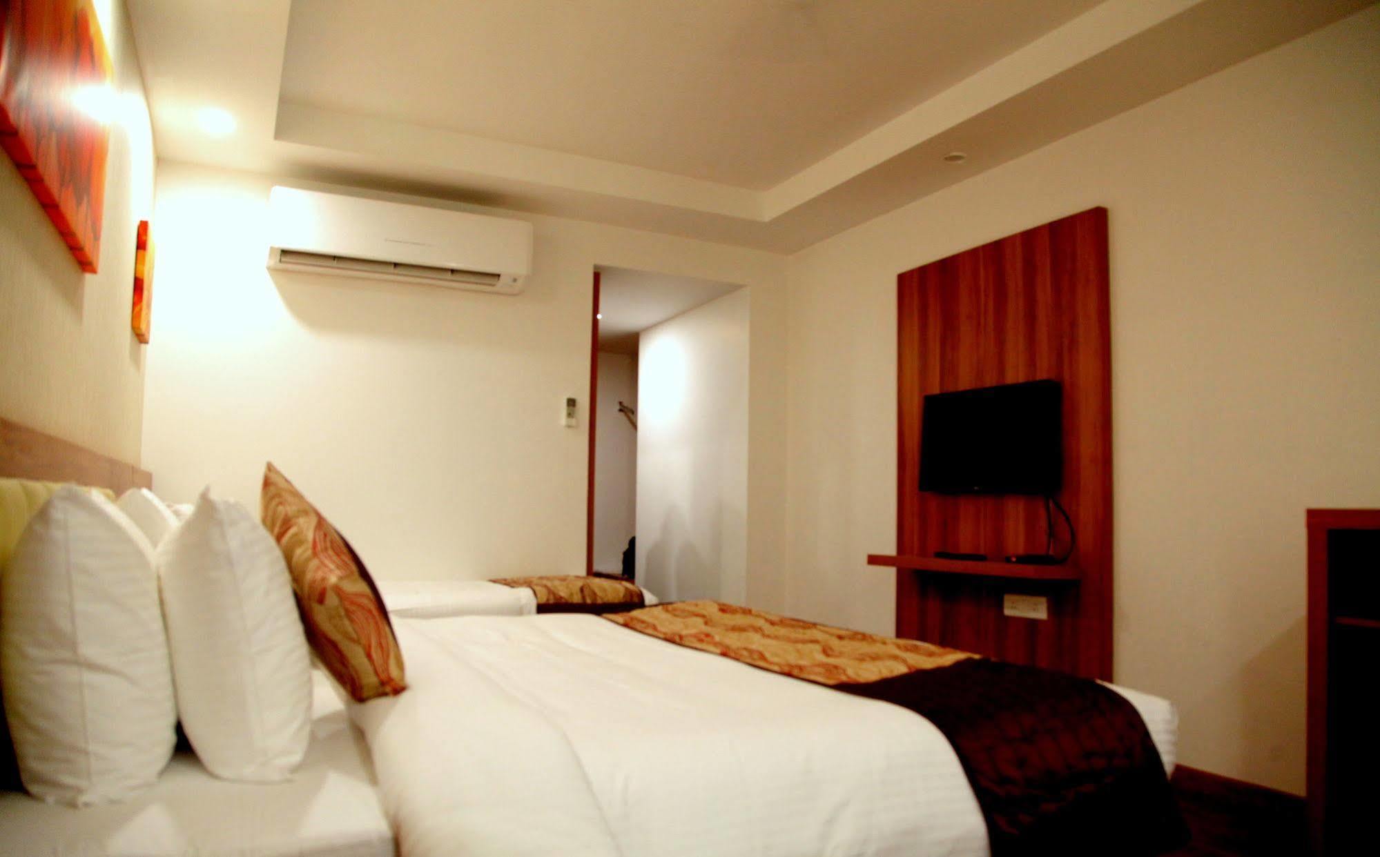 Hotel Le Roi Jammu - Near Jammu Railway Station Exteriér fotografie